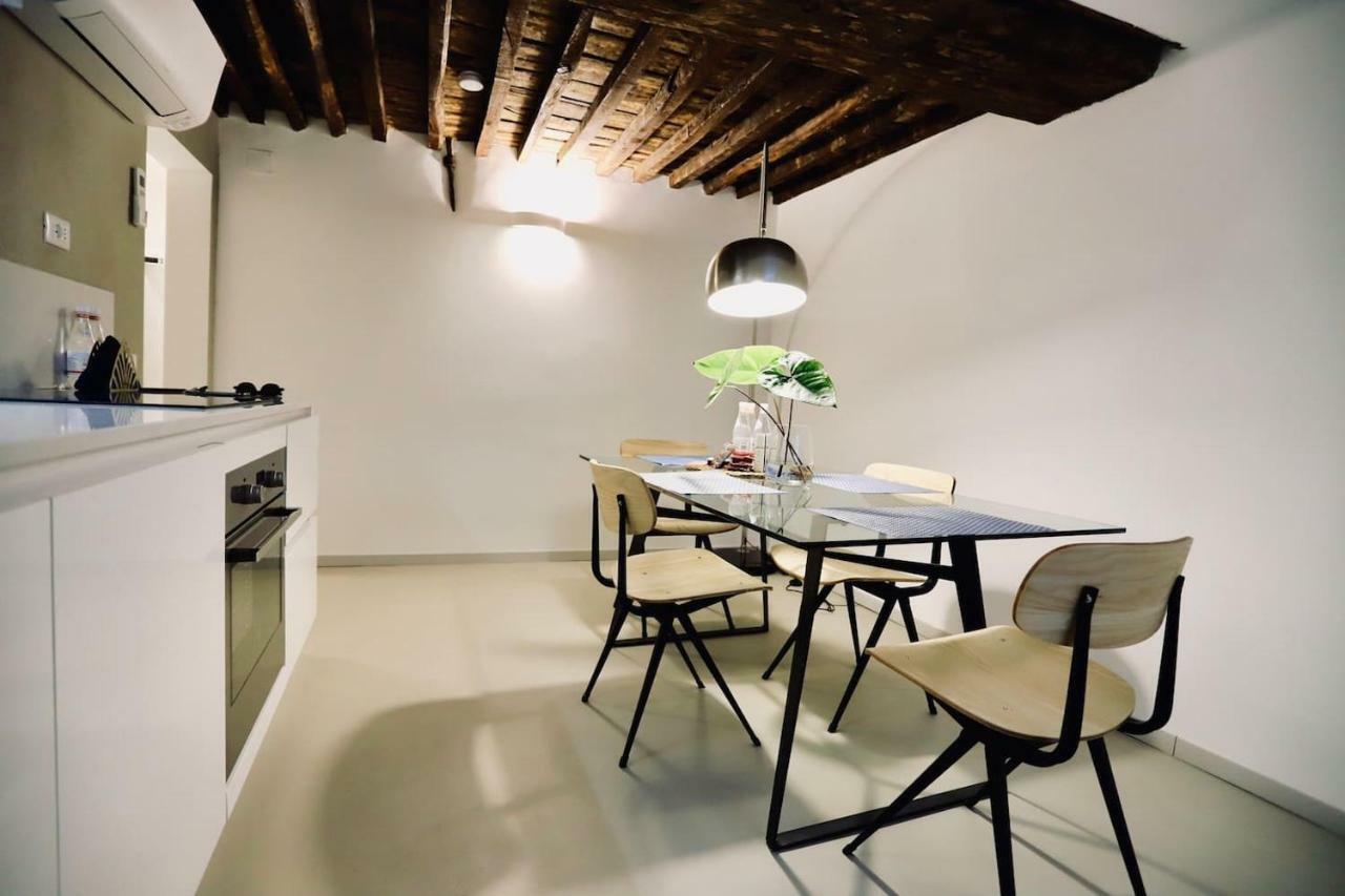 San Lorenzo Small Apartment Genova Eksteriør billede