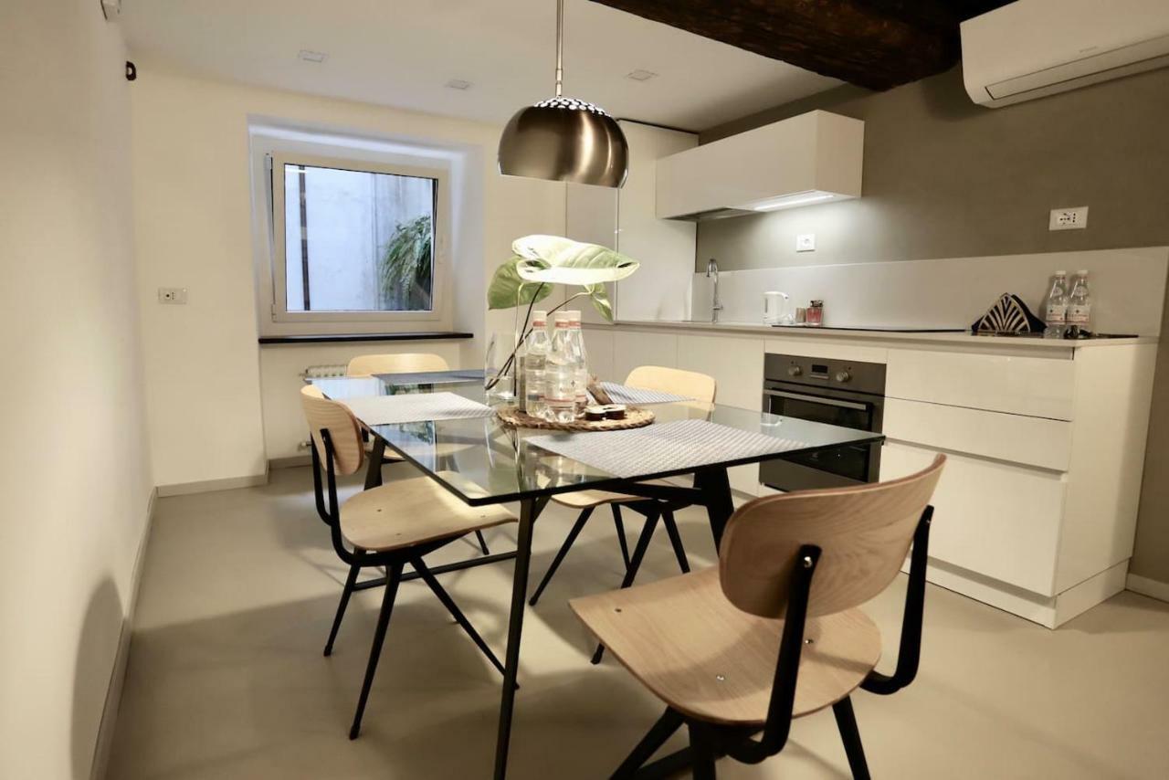 San Lorenzo Small Apartment Genova Eksteriør billede